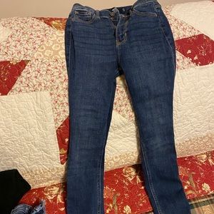 Hollister jeans size 0 short